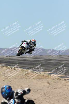 media/Dec-07-2025-CVMA (Sun) [[3e7d2de5dc]]/Race 7-Formula Lightweight Twins Shootout/